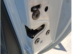 CERRADURA PUERTA TRASERA DERECHA 825020953R 