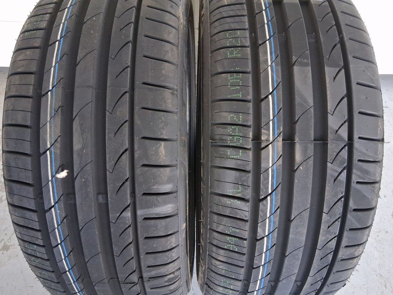 Recambio de neumatico pareja para neumaticos nuevos - referencia OEM IAM 225451794Y TRACMAX 225/45/17/94Y