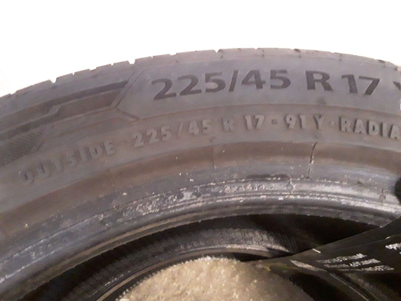 Recambio de neumatico pareja para neumaticos reutilizados - referencia OEM IAM 225451791Y BARUM 225/45/17/91Y
