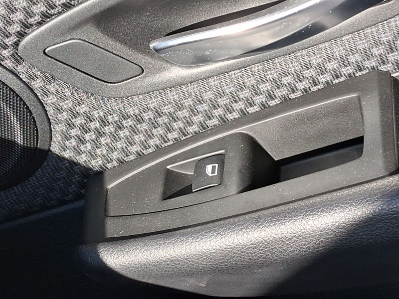 Recambio de mando elevalunas delantero derecho para bmw 2 active tourer (f45) 216 d referencia OEM IAM 61319208107  