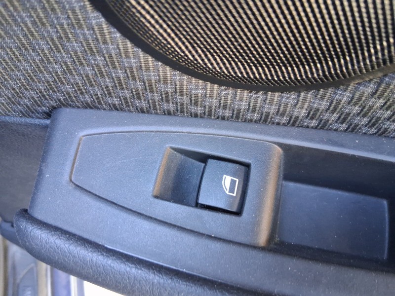 Recambio de mando elevalunas trasero derecho para bmw 2 active tourer (f45) 216 d referencia OEM IAM 61319208107  