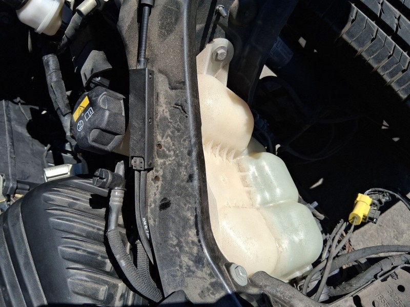 Recambio de deposito expansion para bmw 2 active tourer (f45) 216 d referencia OEM IAM 17137617362  