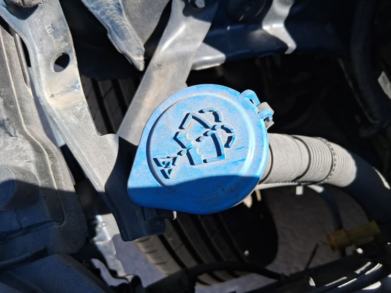 Recambio de deposito limpia para bmw 2 active tourer (f45) 216 d referencia OEM IAM 61667403903  