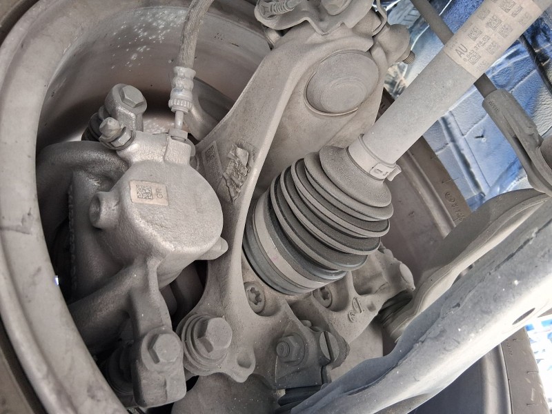 Recambio de mangueta delantera derecha para bmw 2 active tourer (f45) 216 d referencia OEM IAM 31216876646  