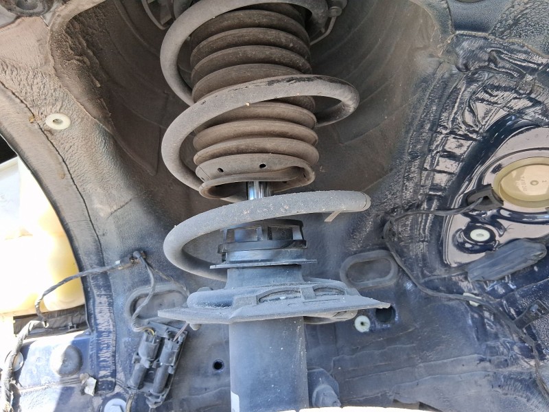 Recambio de amortiguador delantero izquierdo para bmw 2 active tourer (f45) 216 d referencia OEM IAM 31306887333  