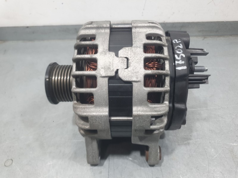 Recambio de alternador para renault talisman (lp_) 1.6 dci 130 referencia OEM IAM 231004BE0BF F000BL0814 BOSCH