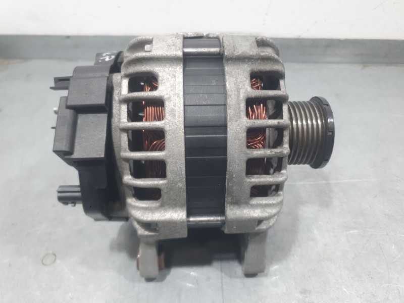 Recambio de alternador para renault talisman (lp_) 1.6 dci 130 referencia OEM IAM 231004BE0BF F000BL0814 BOSCH