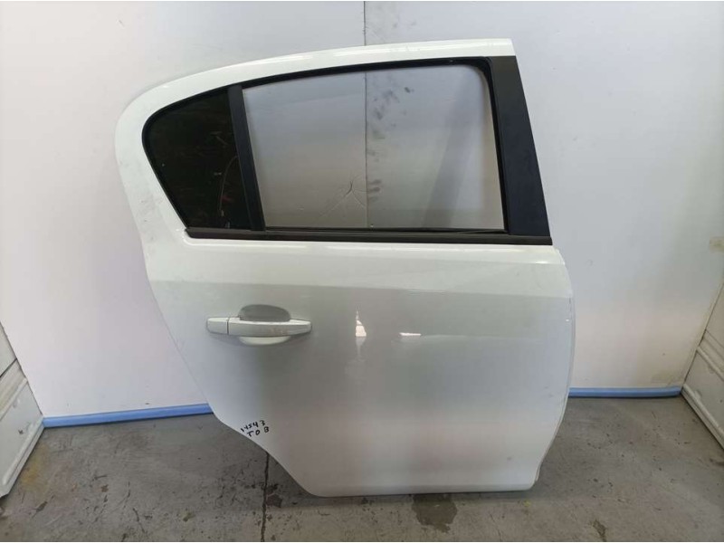 Recambio de puerta trasera derecha para opel corsa d cosmo referencia OEM IAM 93189341  TOCADA