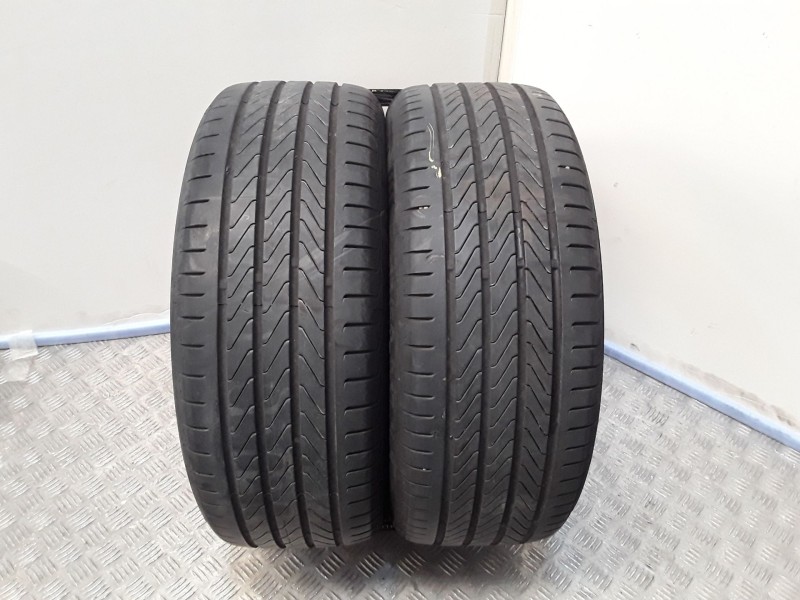 Recambio de neumatico pareja para neumaticos reutilizados - referencia OEM IAM 215501795V CONTINENTAL 215/50/17/95V