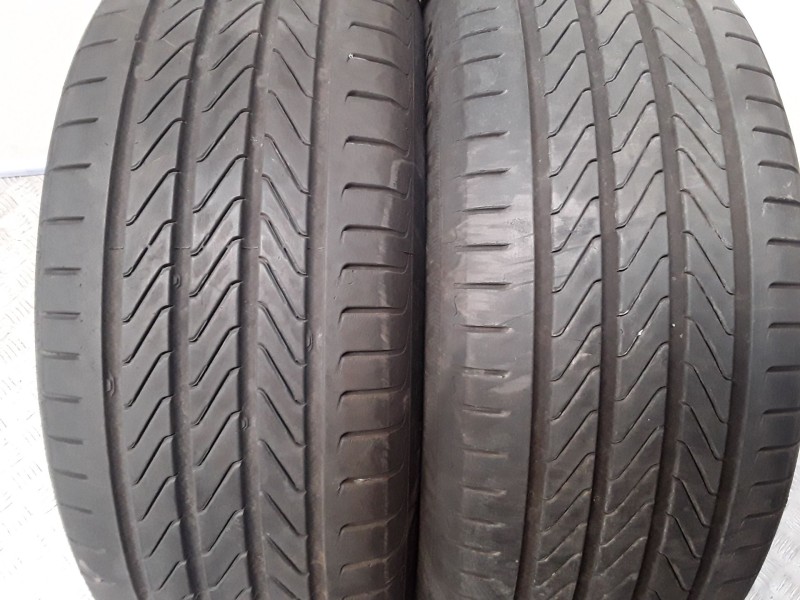 Recambio de neumatico pareja para neumaticos reutilizados - referencia OEM IAM 215501795V CONTINENTAL 215/50/17/95V