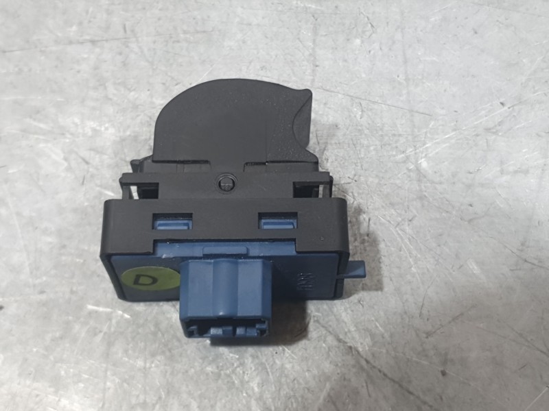 Recambio de mando elevalunas delantero derecho para fiat doblo cargo (263_) 1.3 d multijet (263wxu1a) referencia OEM IAM 7356522