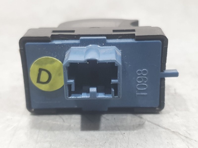 Recambio de mando elevalunas delantero derecho para fiat doblo cargo (263_) 1.3 d multijet (263wxu1a) referencia OEM IAM 7356522