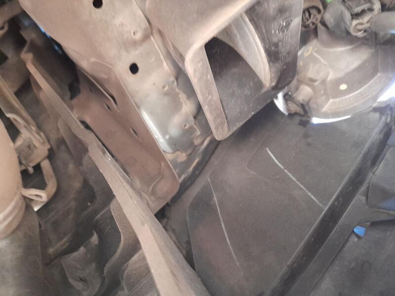 Recambio de refuerzo paragolpes delantero para mazda 5 (cr) 2.0 cd (cr19) referencia OEM IAM C23550070C  