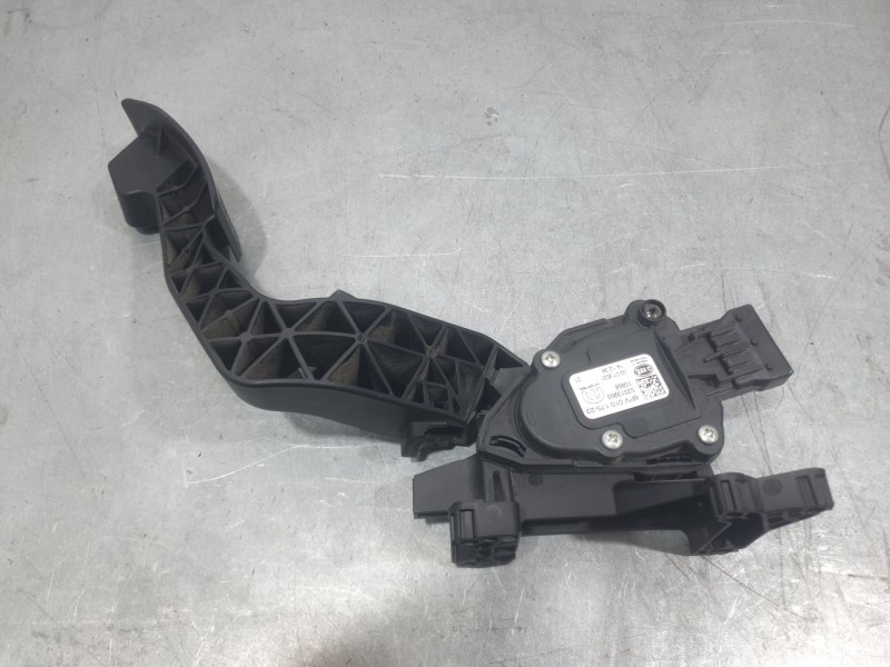 Recambio de potenciometro pedal para fiat doblo cargo (263_) 1.3 d multijet (263wxu1a) referencia OEM IAM 52013955 10858 HELLA