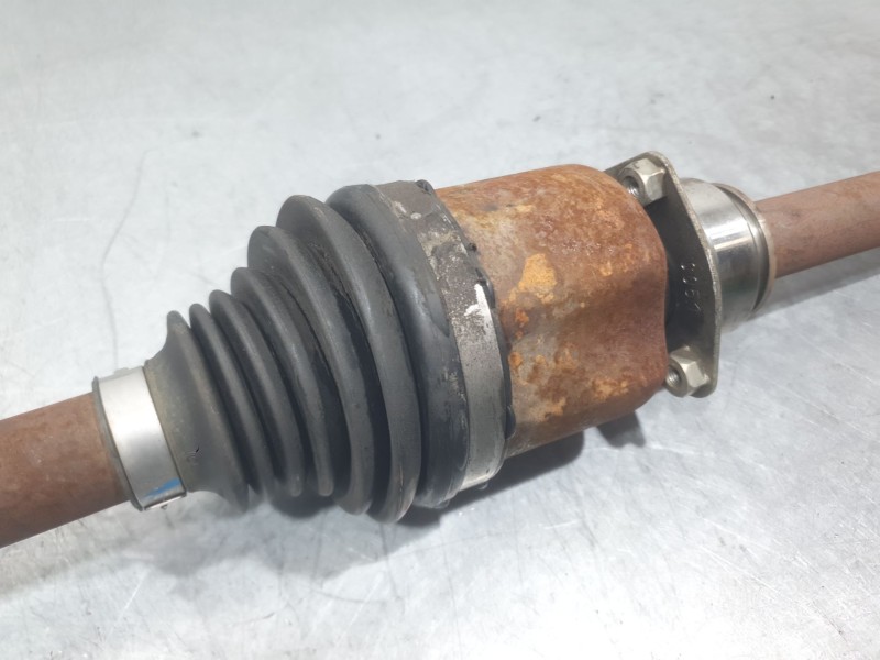 Recambio de transmision delantera derecha para fiat doblo cargo (263_) 1.3 d multijet (263wxu1a) referencia OEM IAM 52126130  