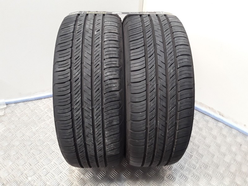 Recambio de neumatico pareja para neumaticos reutilizados - referencia OEM IAM 225551898V KUMHO 225/55/18/98V