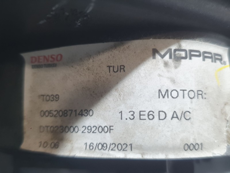 Recambio de electroventilador para fiat doblo cargo (263_) 1.3 d multijet (263wxu1a) referencia OEM IAM 520871430 T039 DENSO