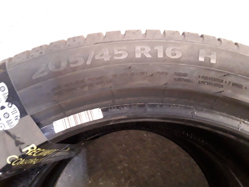 Recambio de neumatico pareja para neumaticos reutilizados - referencia OEM IAM 205451683H CONTINENTAL 205/45/16/83H