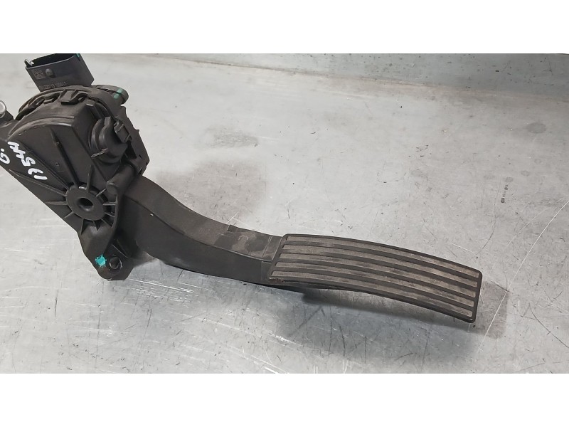 Recambio de potenciometro pedal para mg zs suv (azs1) 1.5 vti referencia OEM IAM 50100101 SAIC 238245
