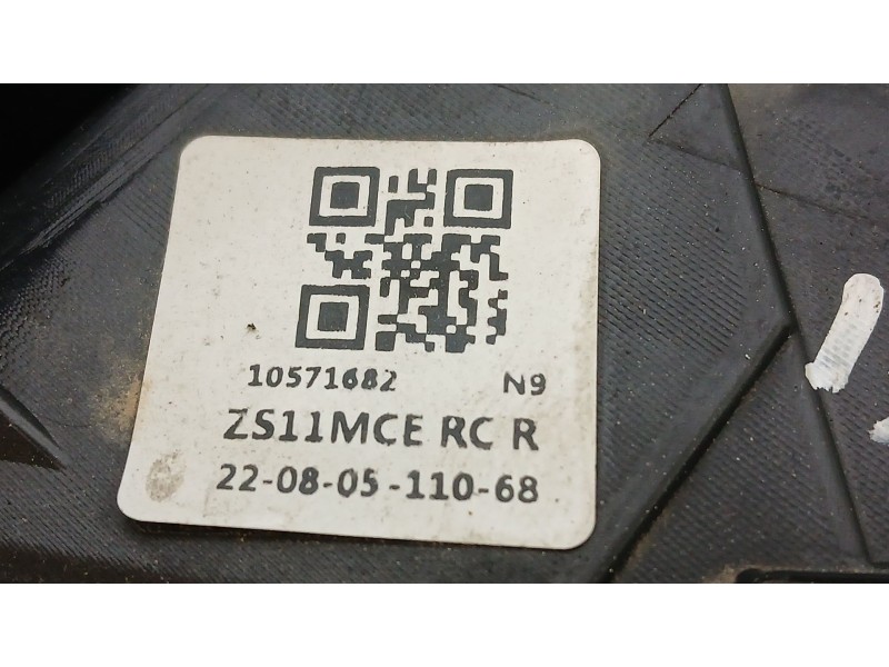 Recambio de piloto trasero derecho exterior para mg zs suv (azs1) 1.5 vti referencia OEM IAM 10571682  