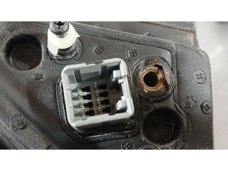 Recambio de retrovisor derecho para mg zs suv (azs1) 1.5 vti referencia OEM IAM 10488201RSJ ELECTRICO ROZADO 8 PINS 