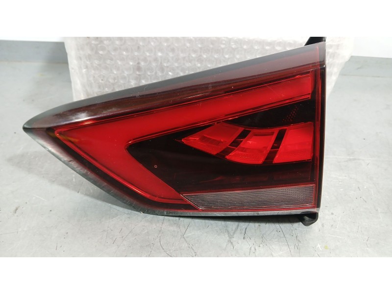 Recambio de piloto trasero derecho interior para mg zs suv (azs1) 1.5 vti referencia OEM IAM 10571684 ROZADO 