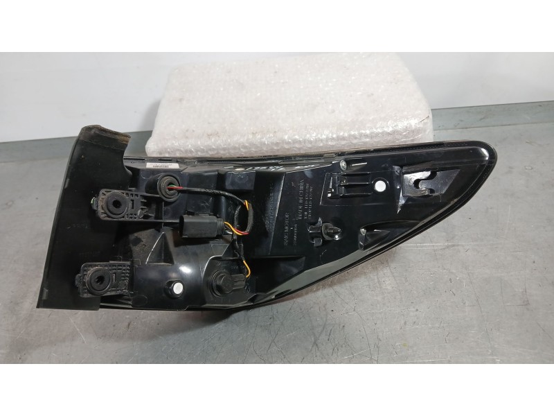 Recambio de piloto trasero izquierdo exterior para mg zs suv (azs1) 1.5 vti referencia OEM IAM 10571681 ROZADO 