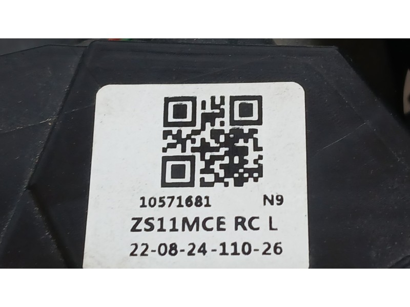 Recambio de piloto trasero izquierdo exterior para mg zs suv (azs1) 1.5 vti referencia OEM IAM 10571681 ROZADO 