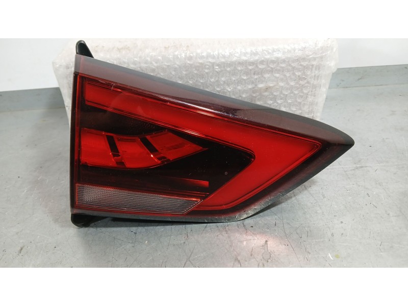 Recambio de piloto trasero izquierdo interior para mg zs suv (azs1) 1.5 vti referencia OEM IAM 10571683 ROZADO 