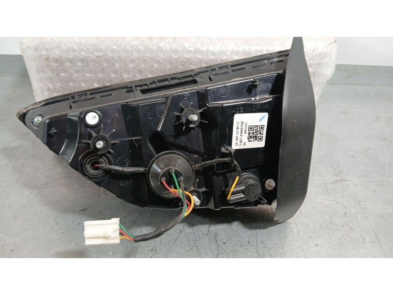 Recambio de piloto trasero izquierdo interior para mg zs suv (azs1) 1.5 vti referencia OEM IAM 10571683 ROZADO 