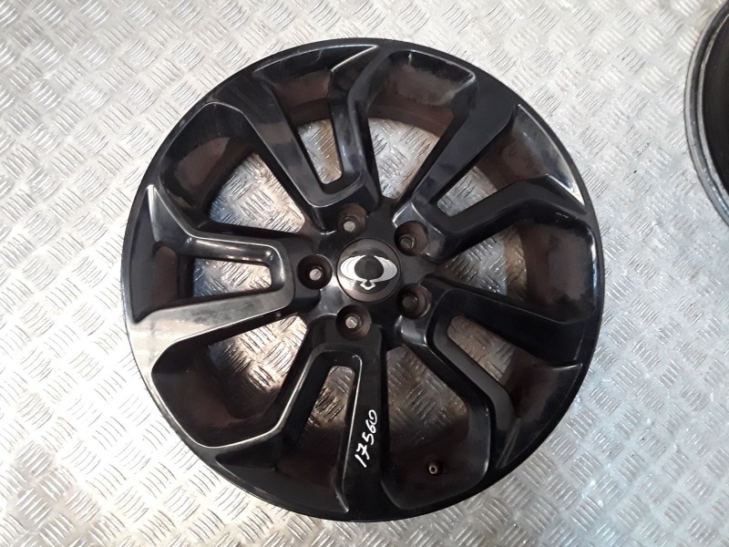 Recambio de juego llantas aluminio para ssangyong tivoli 1.6 xdi 160 referencia OEM IAM 6.5X18 5 TORN ET45.5 ROZADAS ALUMINIO