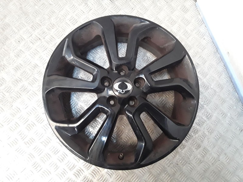 Recambio de juego llantas aluminio para ssangyong tivoli 1.6 xdi 160 referencia OEM IAM 6.5X18 5 TORN ET45.5 ROZADAS ALUMINIO
