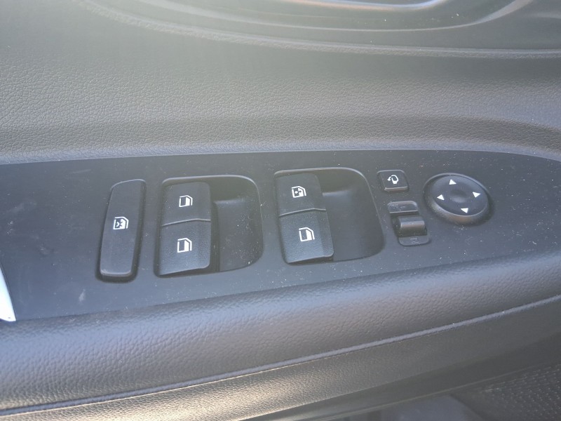 Recambio de mando elevalunas delantero izquierdo para hyundai i20 iii (bc3, bi3) 1.0 t-gdi referencia OEM IAM 93571Q00104X C/MAN