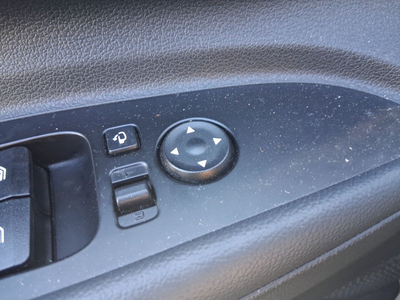 Recambio de mando elevalunas delantero izquierdo para hyundai i20 iii (bc3, bi3) 1.0 t-gdi referencia OEM IAM 93571Q00104X C/MAN