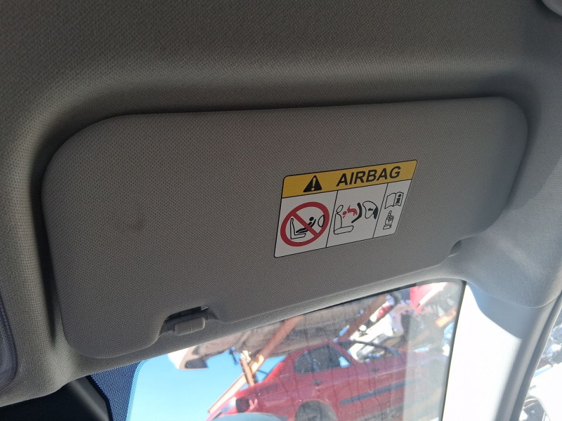 Recambio de parasol derecho para hyundai i20 iii (bc3, bi3) 1.0 t-gdi referencia OEM IAM 85220Q0020NNB  