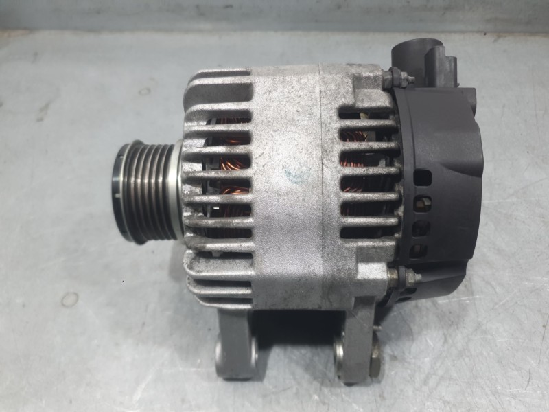 Recambio de alternador para peugeot 2008 i (cu_) 1.2 vti referencia OEM IAM 9688237380 1012101720 DENSO