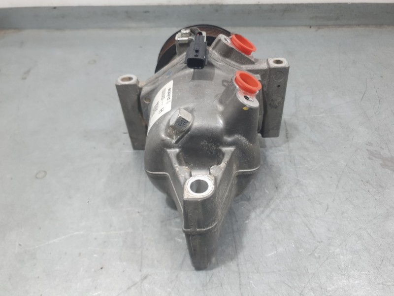 Recambio de compresor aire acondicionado para dacia sandero iii 1.0 tce 90 referencia OEM IAM 926008469R  