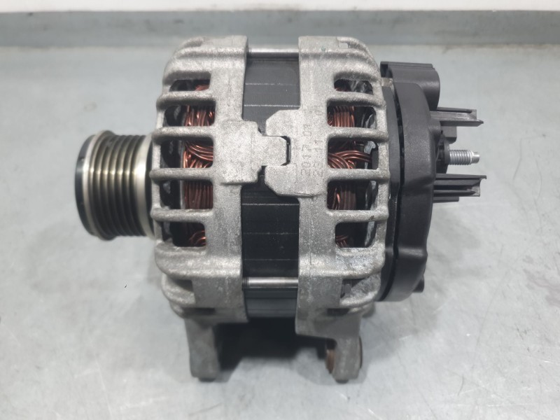 Recambio de alternador para nissan qashqai ii (j11, j11_) 1.5 dci referencia OEM IAM 231004EA0AF F000BL0825 BOSCH