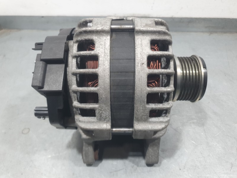 Recambio de alternador para nissan qashqai ii (j11, j11_) 1.5 dci referencia OEM IAM 231004EA0AF F000BL0825 BOSCH