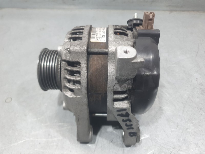 Recambio de alternador para toyota auris (_e18_) 1.4 d-4d (nde180_) referencia OEM IAM 270600N100 1042113130 DENSO