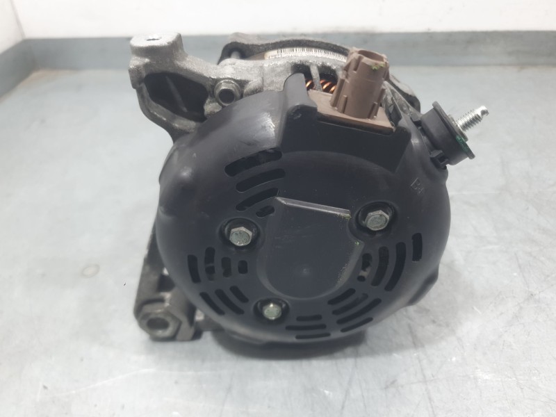 Recambio de alternador para toyota auris (_e18_) 1.4 d-4d (nde180_) referencia OEM IAM 270600N100 1042113130 DENSO