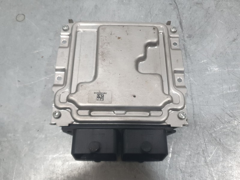 Recambio de centralita motor uce para fiat 500l (351_, 352_) 1.4 (199lyb1b) referencia OEM IAM 55253697 0261S07817 BOSCH