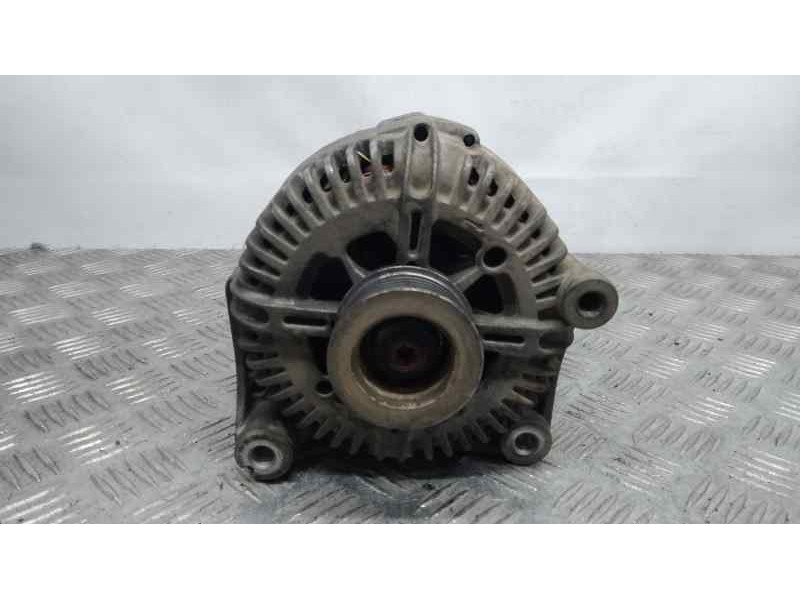 Recambio de alternador para bmw x6 (e71) 3.5d referencia OEM IAM 7796125  VALEO