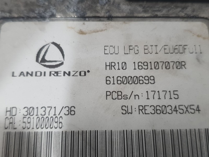 Recambio de centralita motor uce para dacia sandero iii 1.0 tce 90 referencia OEM IAM 169107070R  