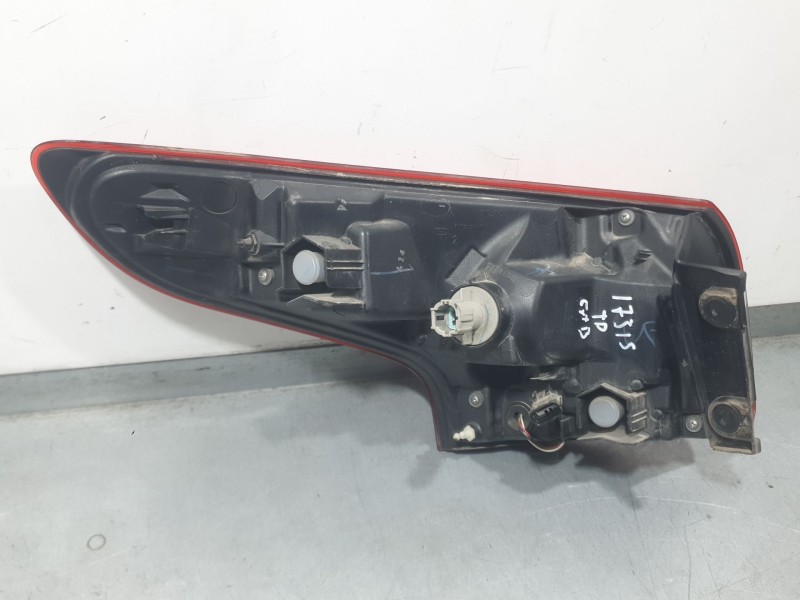 Recambio de piloto trasero derecho exterior para nissan qashqai ii (j11, j11_) 1.5 dci referencia OEM IAM 26550HP00A 22018013 KO