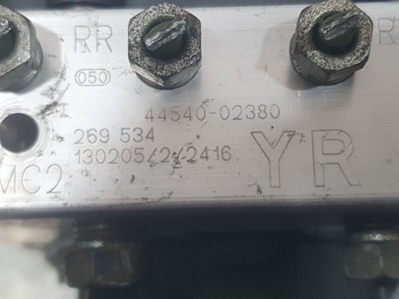 Recambio de abs para toyota auris (_e18_) 1.4 d-4d (nde180_) referencia OEM IAM 4454002380  