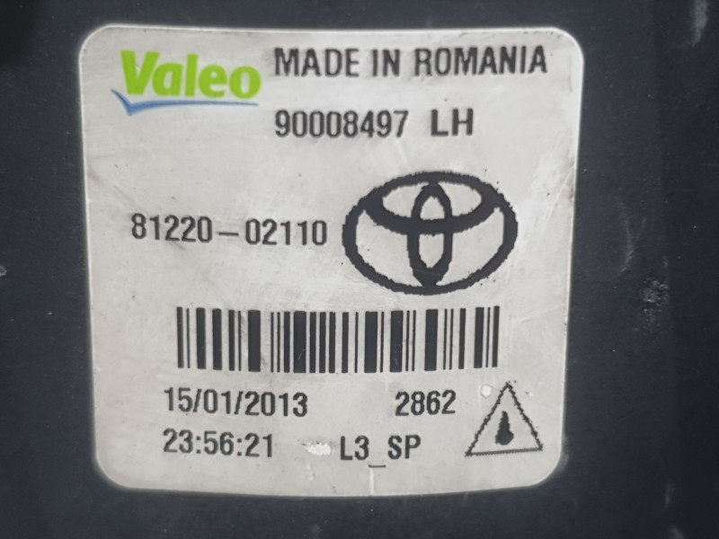 Recambio de faro antiniebla izquierdo para toyota auris (_e18_) 1.4 d-4d (nde180_) referencia OEM IAM 8122002110 90008497 VALEO