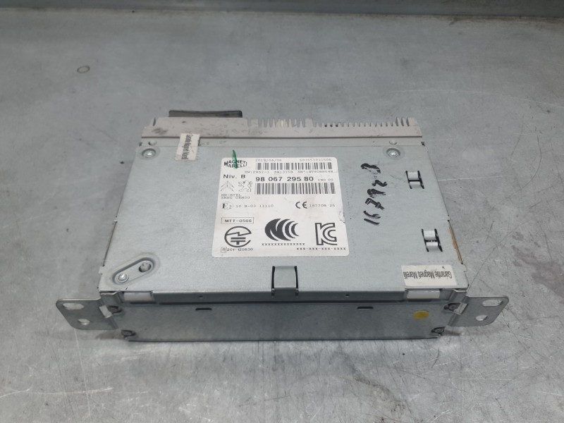 Recambio de sistema audio / radio para peugeot 2008 i (cu_) 1.2 vti referencia OEM IAM 9606729580 503551011506 MAGNETI MARELLI