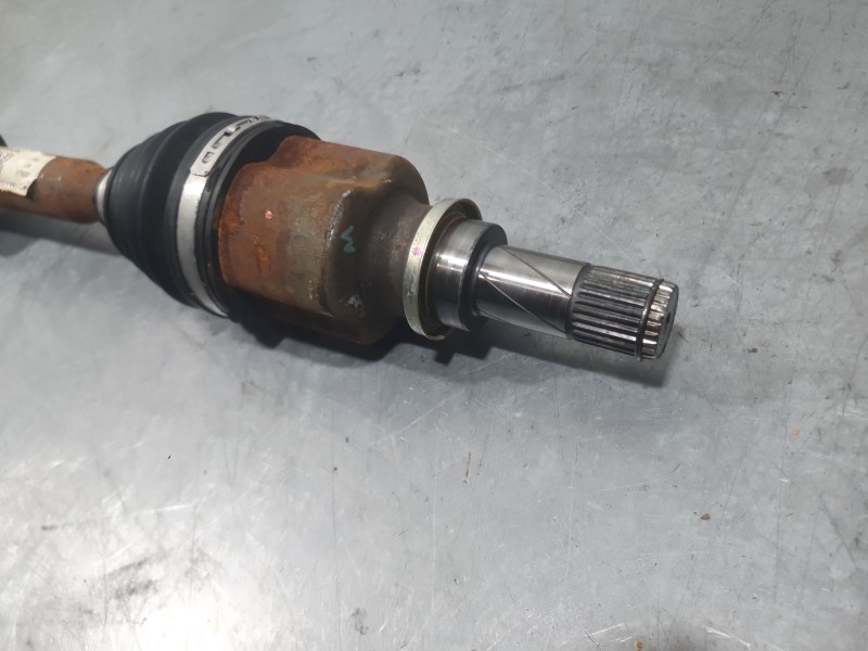 Recambio de transmision delantera derecha para dacia sandero iii 1.0 tce 90 referencia OEM IAM 391003401R  