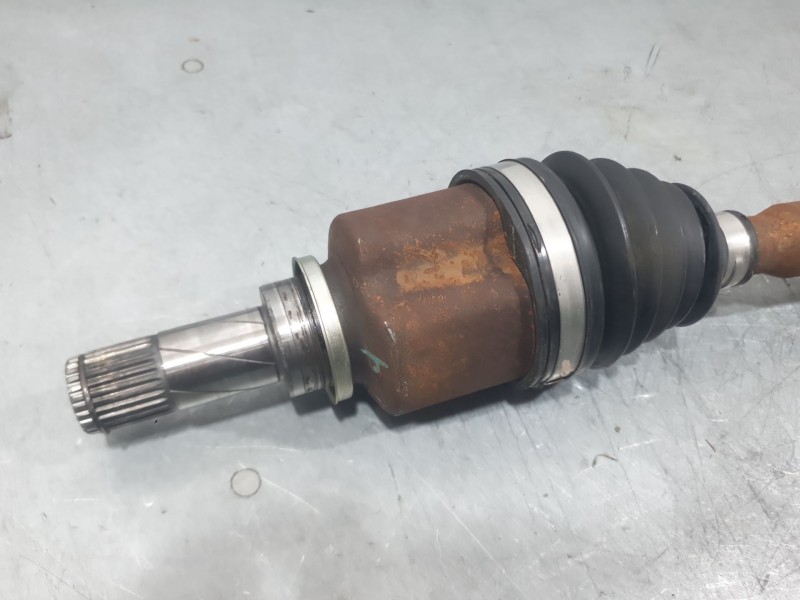 Recambio de transmision delantera izquierda para dacia sandero iii 1.0 tce 90 referencia OEM IAM 391011411R  